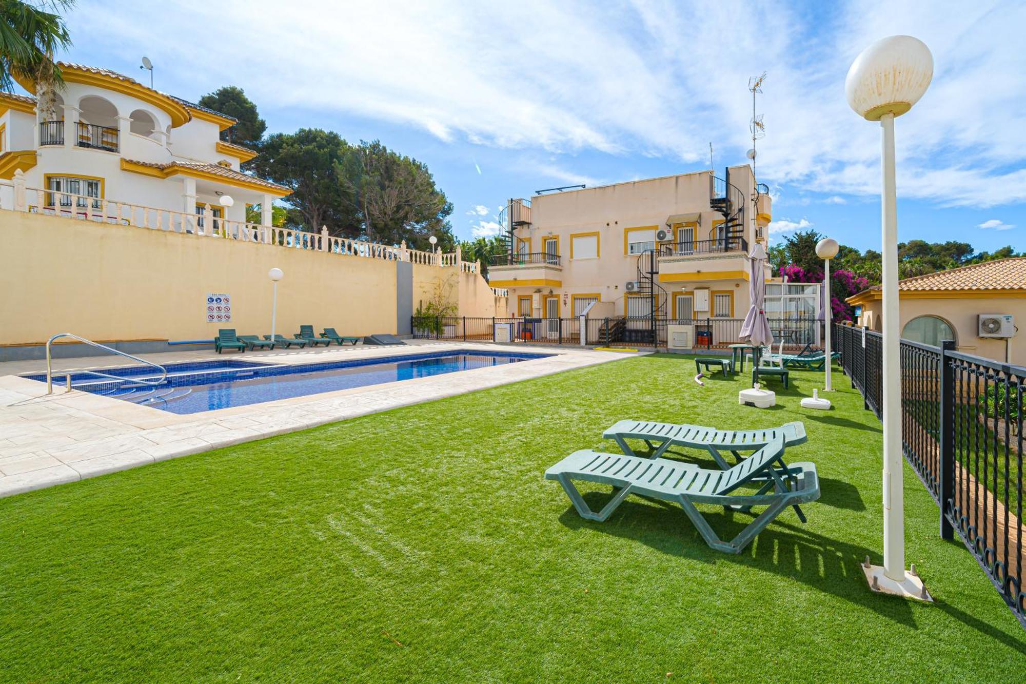 Villamartin Apartment. Excellent Location For Golfers, Cyclists And Hikers ภายนอก รูปภาพ