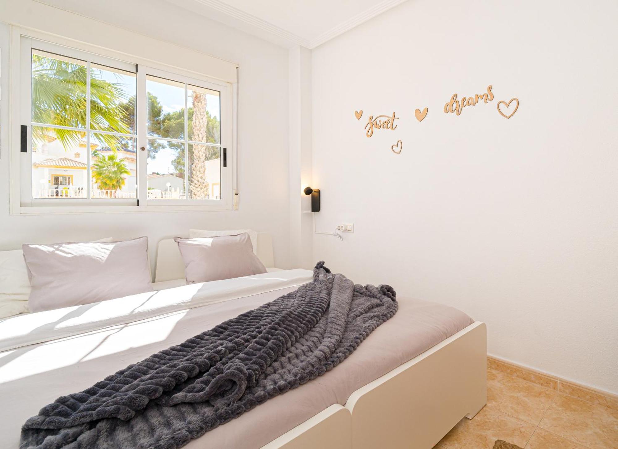 Villamartin Apartment. Excellent Location For Golfers, Cyclists And Hikers ภายนอก รูปภาพ