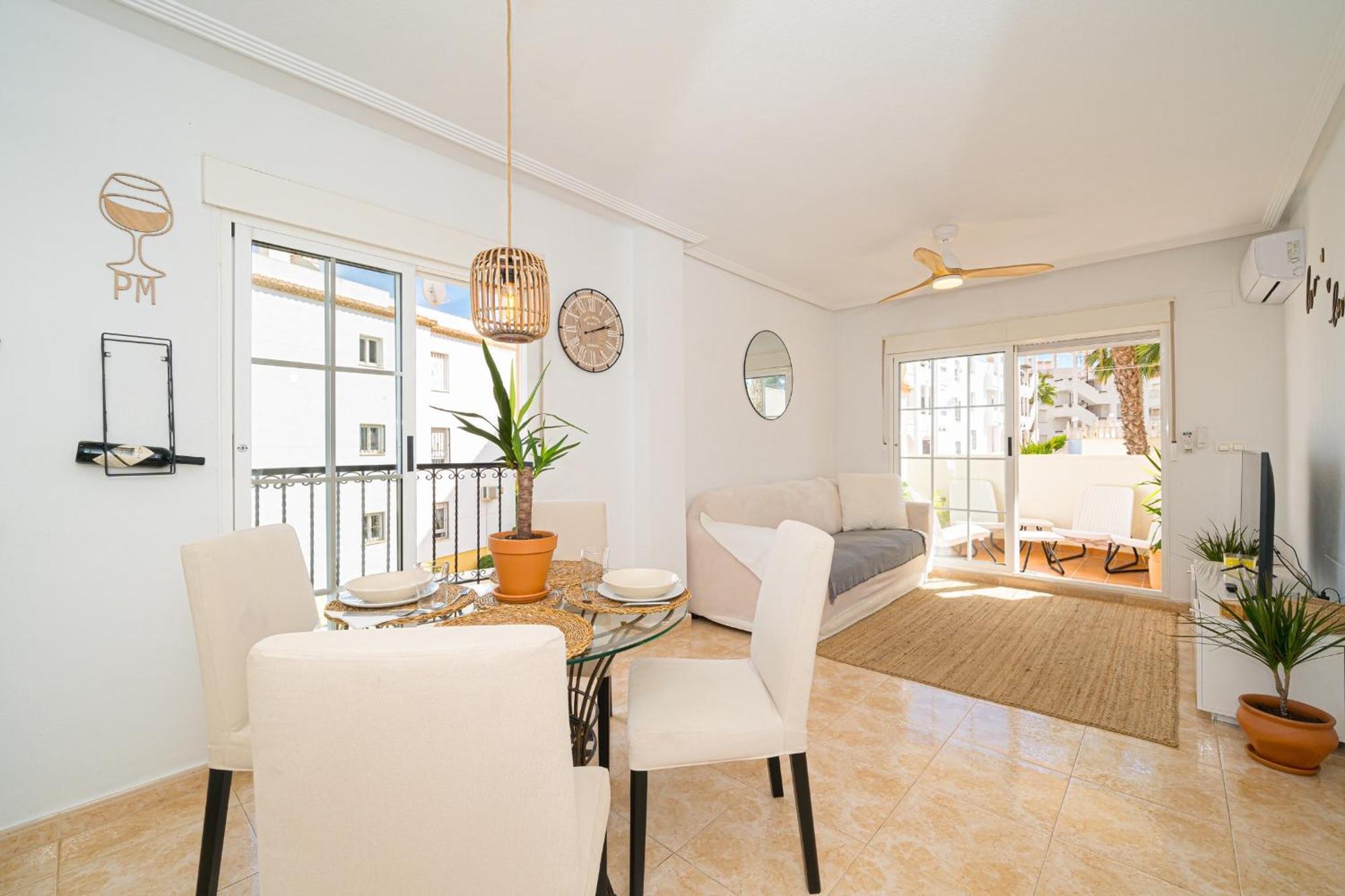 Villamartin Apartment. Excellent Location For Golfers, Cyclists And Hikers ภายนอก รูปภาพ